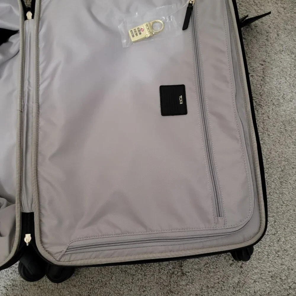 Tumi Carry on